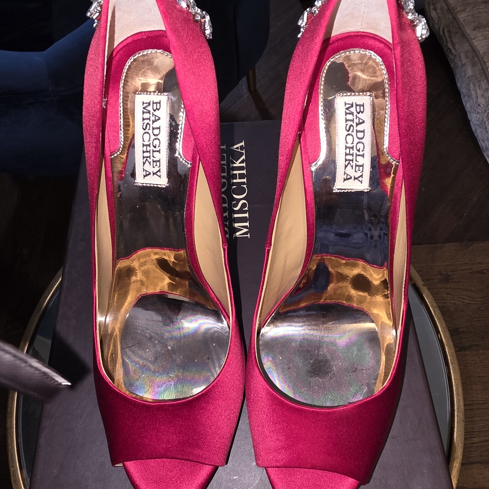 Badgley Mischka Fuchsia Satin Peep-Toe Heels